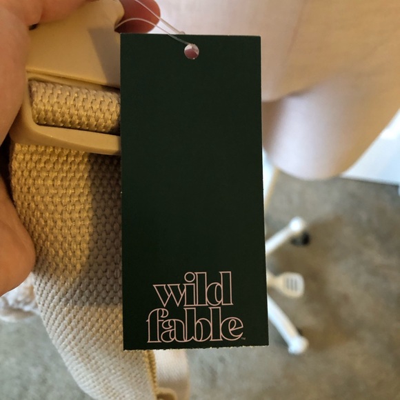 3/$40 Wild Fable Fuzzy Beige Fanny Pack Bag - Picture 5 of 6